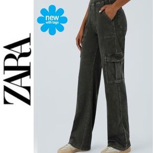 NWT 🦋 ZARA Washed Black Slim Cargos | Size: 6
